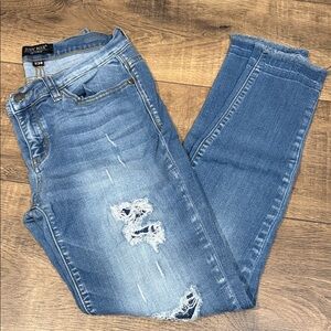 Judy Blue Women's Ripped Light Blue Skinny Jeans